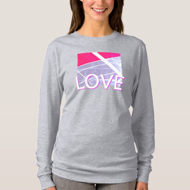 love T-Shirt (Front)