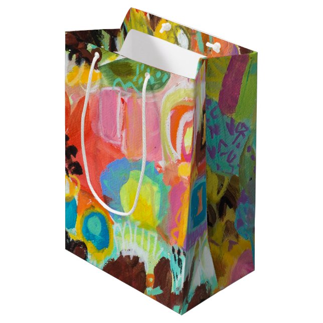 Love to Travel I Medium Gift Bag (Front Angled)