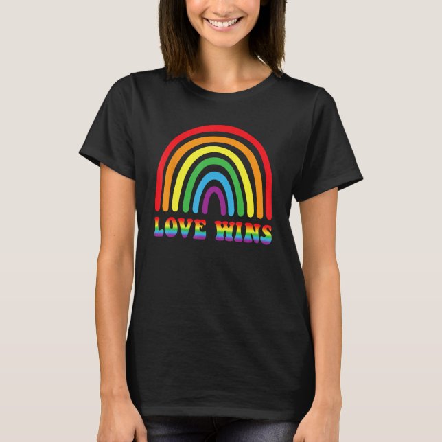 LOVE WINS Rainbow LGBT Flag Gay Pride Month Lesbia T-Shirt (Front)