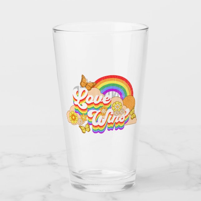 Love wins text design glass (Front)