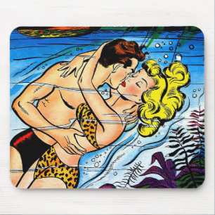 Lovers Ocean Romance Vintage Comics Mouse Pad
