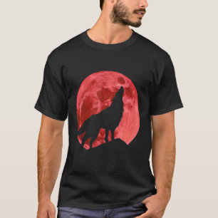 Loves Wolves wolf moon 2 T-Shirt