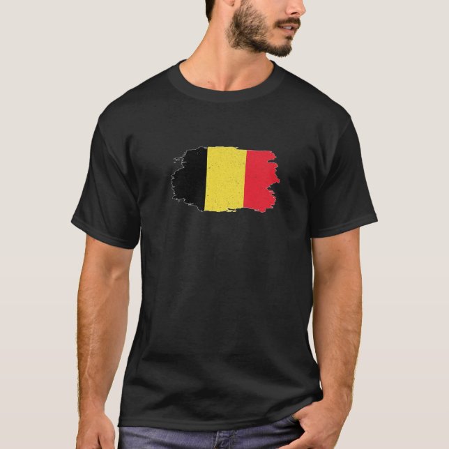 Loving Belgium Flag Patriotic Belgian Sports Suppo T-Shirt (Front)