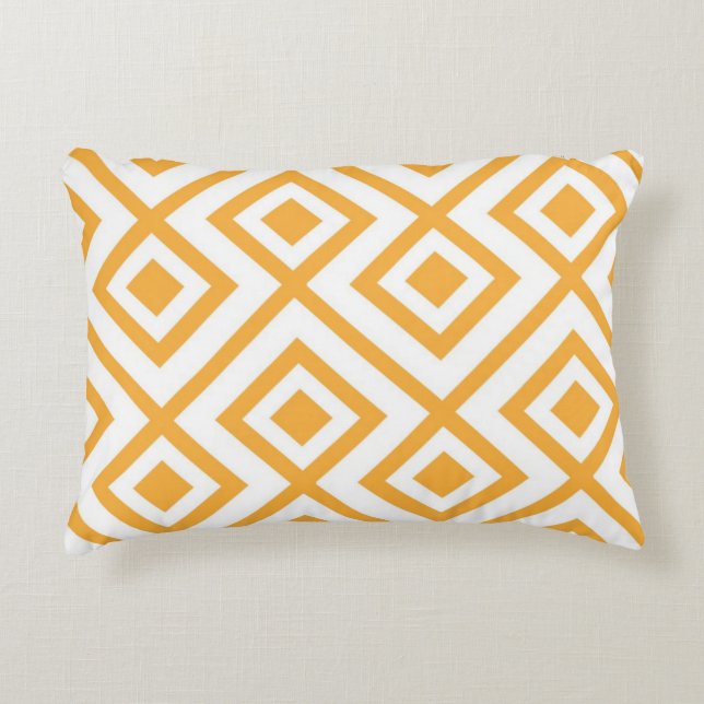 Lozenge shaped geometric pattern decorative cushion (Front)