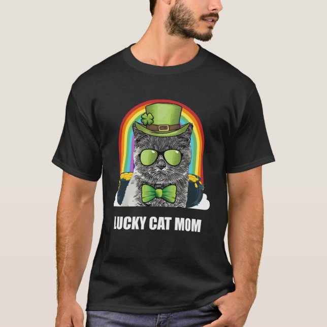Lucky British Shorthair Cat Mom St Patricks Day T-Shirt (Front)