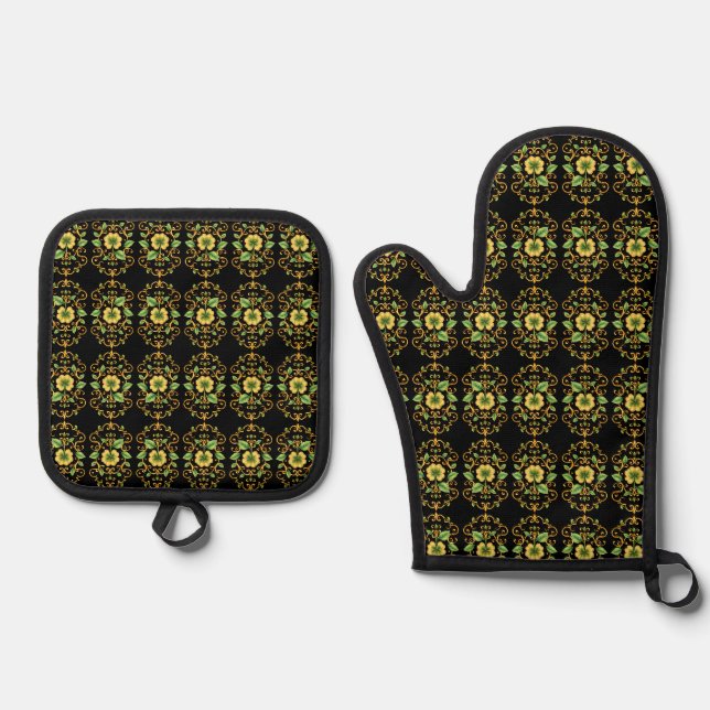 Lucky Clover 🍀 A Timeless Symbol of Good Fortune Oven Mitt & Pot Holder Set (Front)
