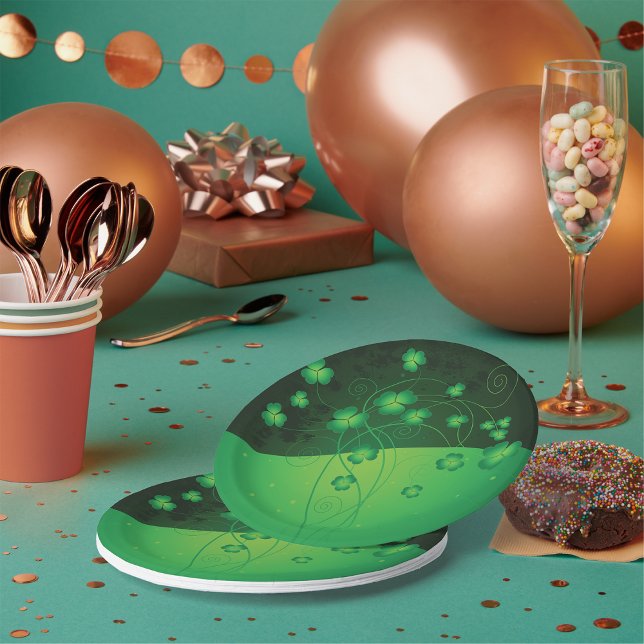 Lucky Clover Paper Plates (Creator Uploaded)