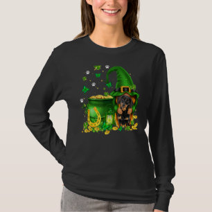 Lucky Gnome U2013 Gnome Hug Dachshund Dog St Patri T-Shirt