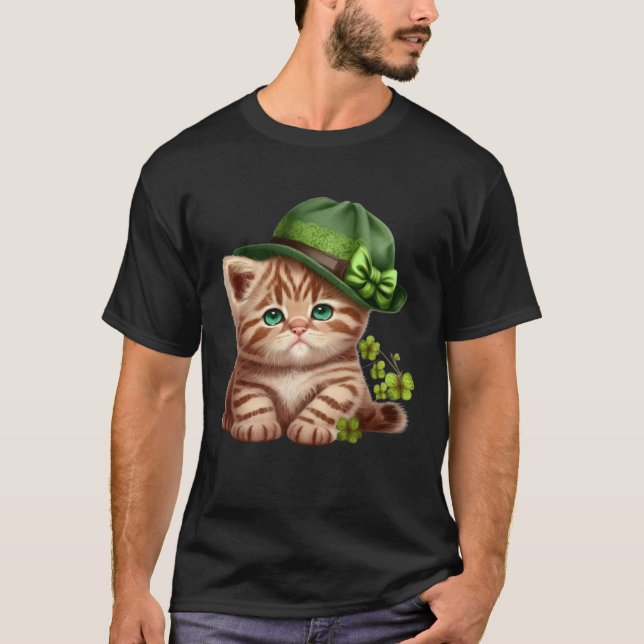 Lucky Green Proud Irish St Patricks Day Cat T-Shirt (Front)