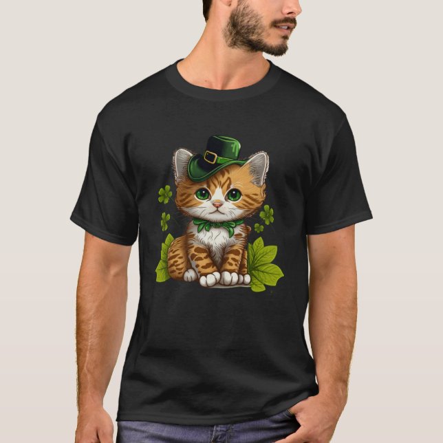 Lucky Green Proud Irish St Patricks Day Cat T-Shirt (Front)