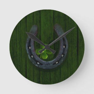 lucky horeshoe round clock