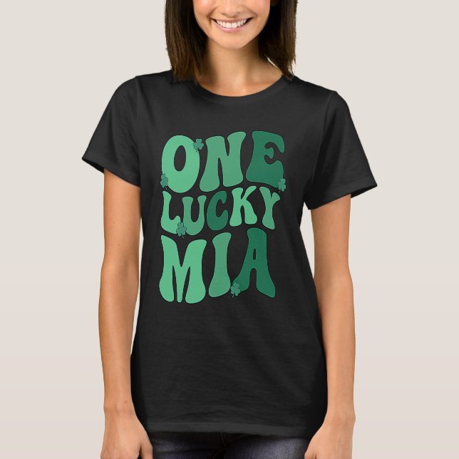 Lucky Mia Grandmother St Patrick's Day Mia Grandma T-Shirt (Front)