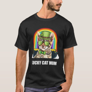 Lucky Toyger Cat Mum St Patricks Day T-Shirt