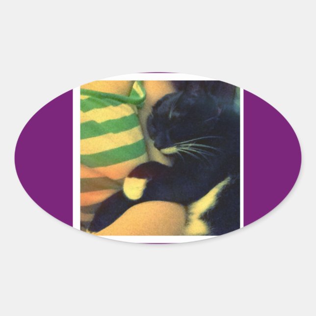 Lucy's Snuggles Oval Sticker (Front)