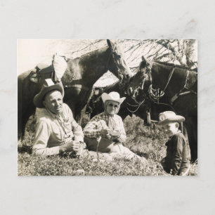 LUNCH BREAK #17 POSTCARD