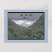 LUSH VERDANT GREEN IAO VALLEY IN MAUI