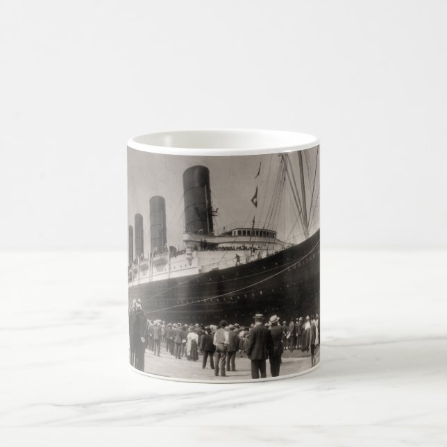 Lusitania Arrives New York City 1907 Coffee Mug (Center)