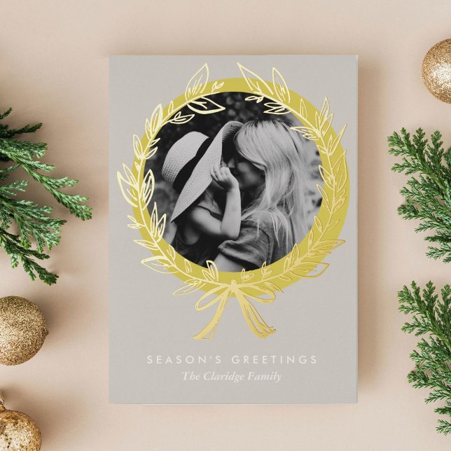 Luxe Golden Wreath Frame Photo Gold Foil Holiday Card (Luxe Golden Wreath Frame Photo Gold Foil Holiday Card)