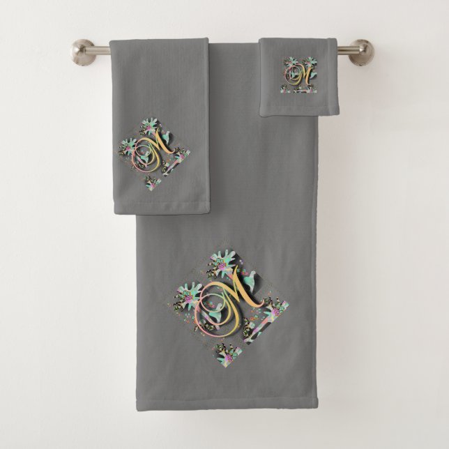 LUXURIOUS MONOGRAM M BATH TOWEL SET (Insitu)