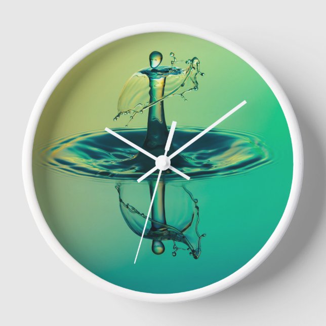 Luxury for Every Second: Best Wall Clock (Front)