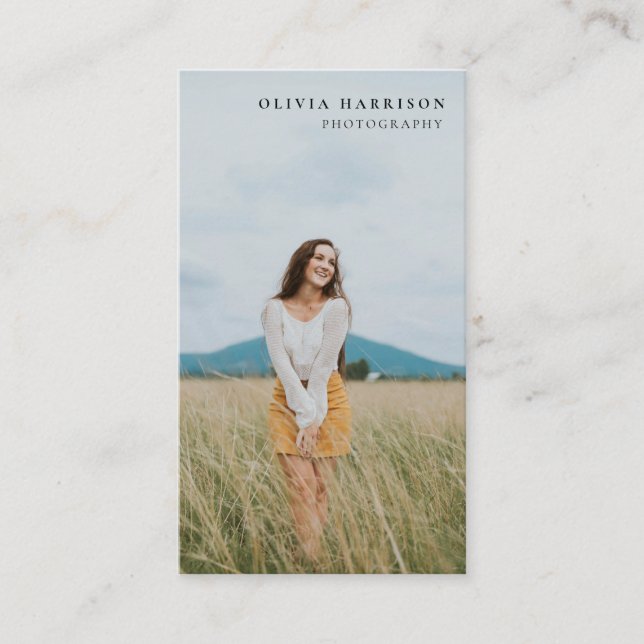 Luxury Minimalist Photography Business Card (Front)