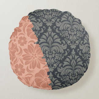 Luxury Ornamental Elements Round Cushion