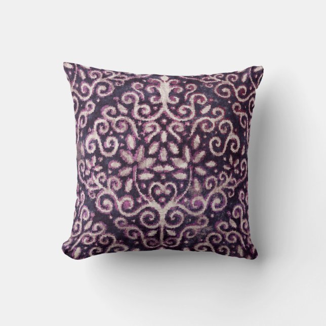 Luxury purple and tan damask seamless pattern cushion (Front)