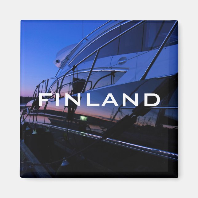Luxury yacht in Finland magnet (Front)