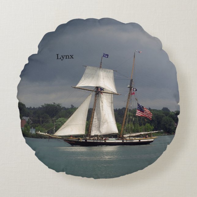 Lynx round pillow (Front)