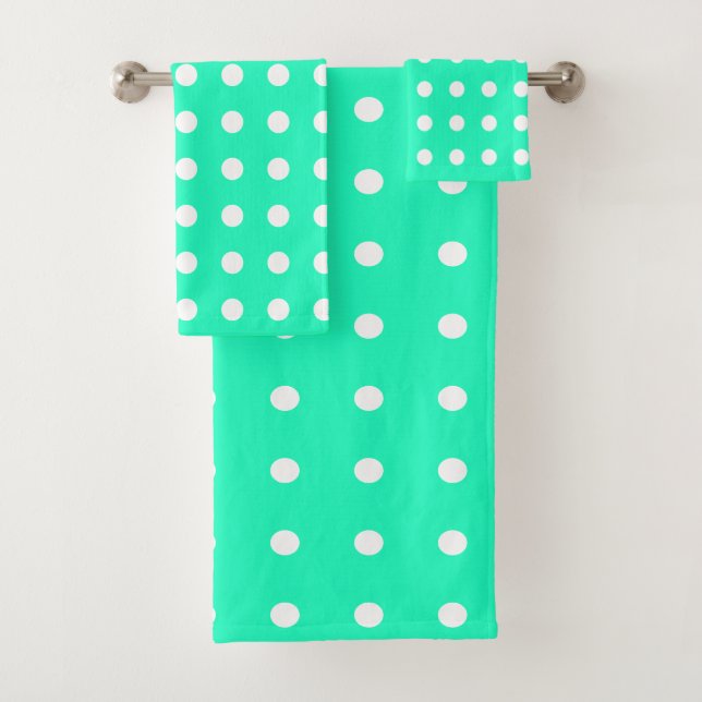 M8nt Green and White Polka Dots Bath Towel Set (Insitu)