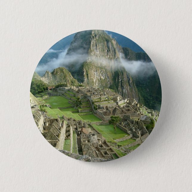 machu picchu 6 cm round badge (Front)