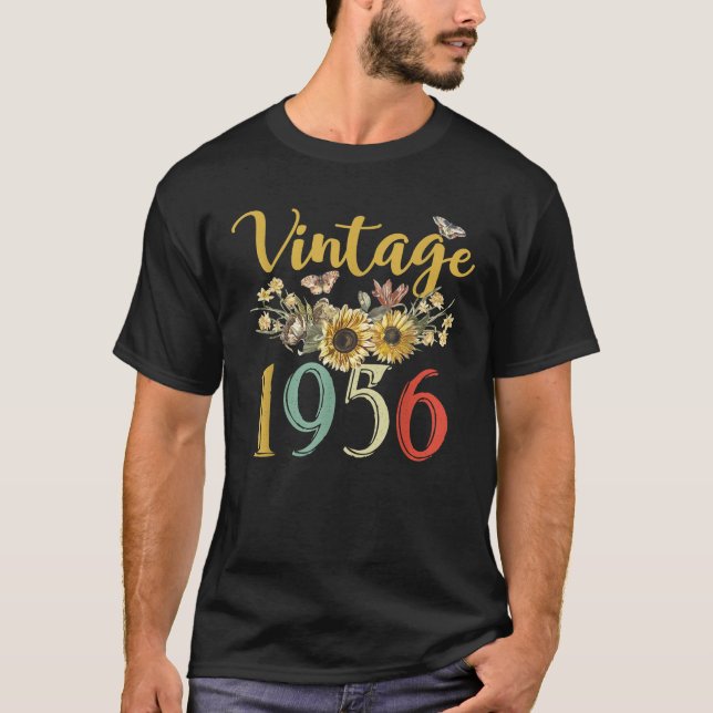 Made in 1956 Present Bday Design For 1956 Gifts T-Shirt (Front)