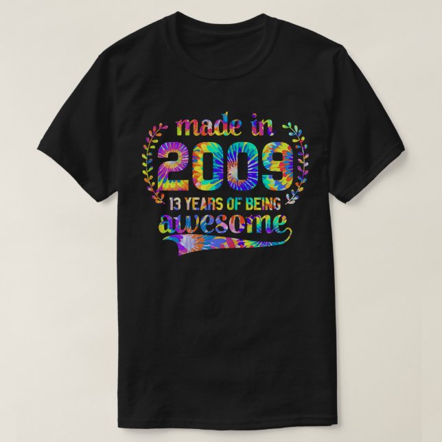 Made In 2009 13 Year Of Being Awesome Birthday Gif T-Shirt (Design Front)