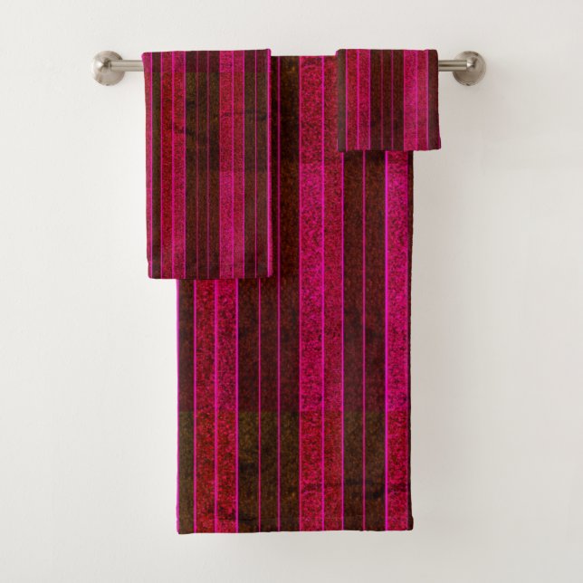Magenta Stripe Bath Towel Set (Insitu)
