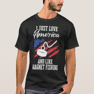 Magnet Fishing Fisherman Usa Flag T-Shirt