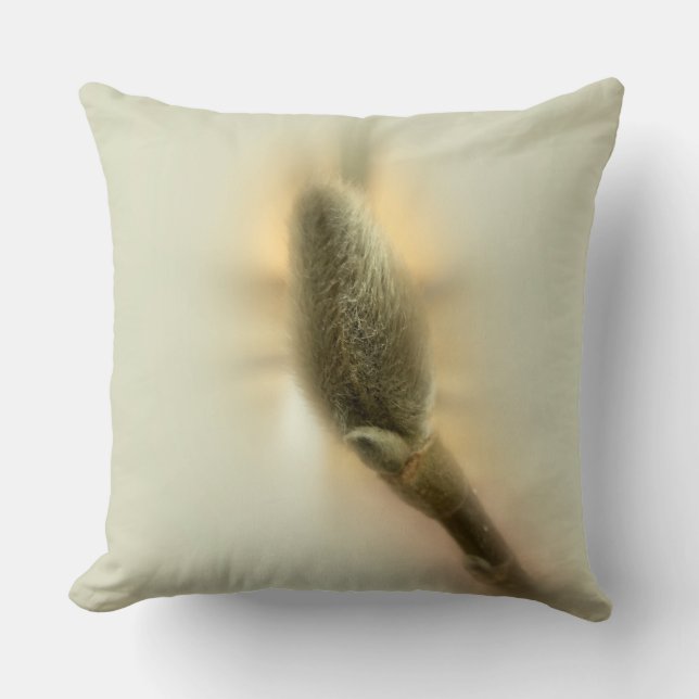 magnolia bud cushion (Front)