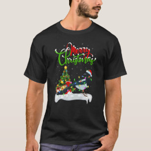 Magpie Bird Xmas Decorations Santa Magpie Christm T-Shirt