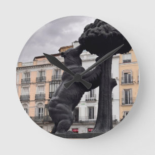 Magroño bear round clock