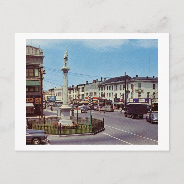 Main St., Danbury, Connecticut Vintage Postcard (Front)