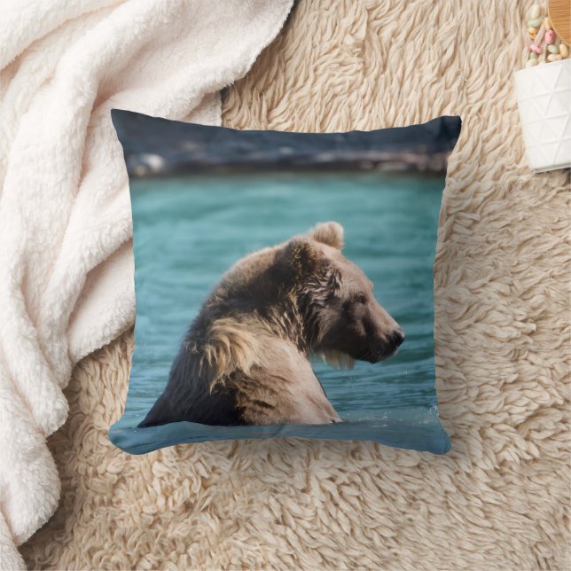 Majestic Alaskan Brown Bear Cushion (Blanket)