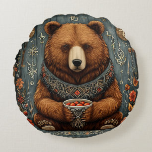 Majestic bear round cushion