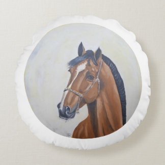 Majestic Horse Portrait T-Shirt Round Cushion