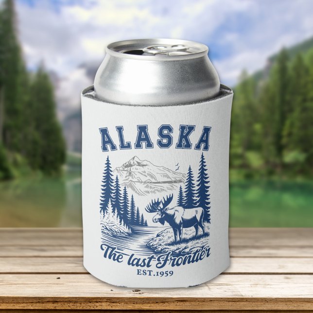 Majestic Moose in Alaska Landscape Can Cooler (Creator Uploaded)