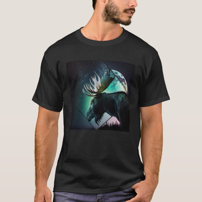 Majestic moose moonlight northern light scandinavi T-Shirt (Front)