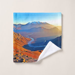 Majestic Mountain Valley Flow Design Bath Towel Set