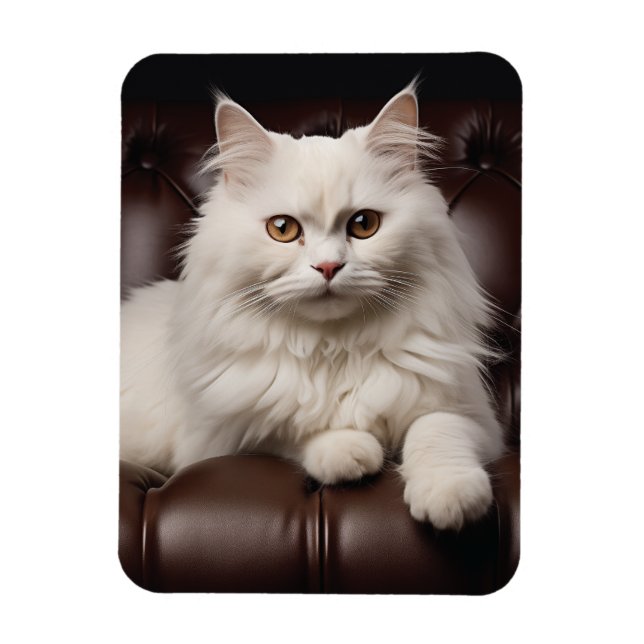 Majestic white cat magnet (Vertical)
