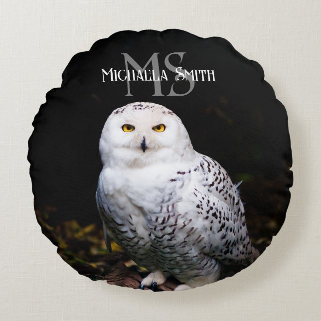 Majestic winter snowy owl monogram custom name round cushion (Front)