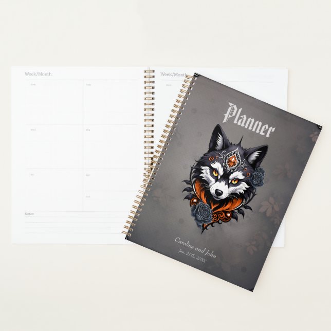 Majestic wolf head, finished in a deep planner (Display)