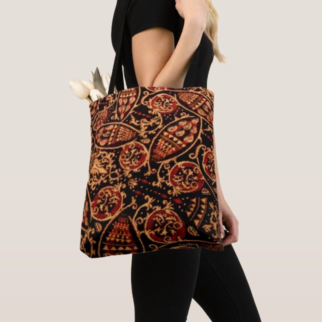 'Majesty' Tote Bag (Close Up)