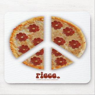 "Make Pizza, Not War" Mousepad